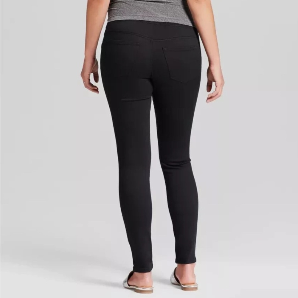 Black Maternity Skinny Jeans - Sz 29